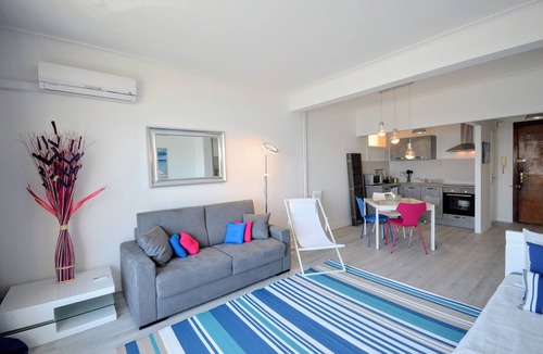 Les Baumettes Apartment | Promenade des Anglais Sea view Front