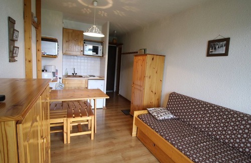 Auris Apartment | Quiet 2-room apartment, 300m from slopes with free parking - Auris en Oisans