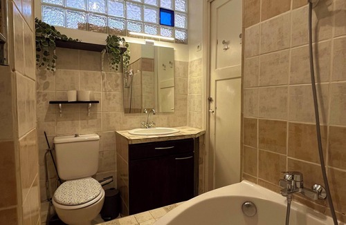 Saint Maurice Apartment | Quiet apartment in the center.