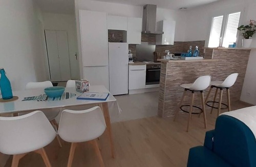 Arvert House | Quiet, comfortable rental in the Royannais countryside