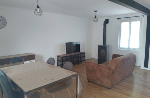 Challans House | Quiet house near shops and Sablière Park