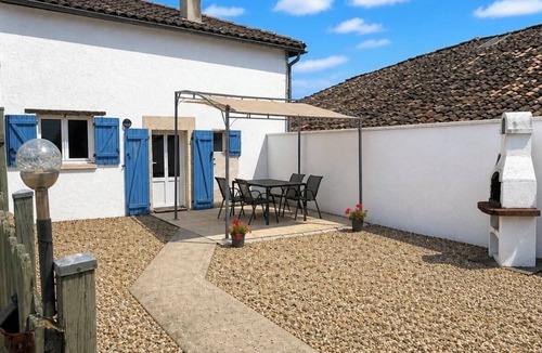 Chatenet Cottage | Quiet nature gîte near Bordeaux - ideal for couples