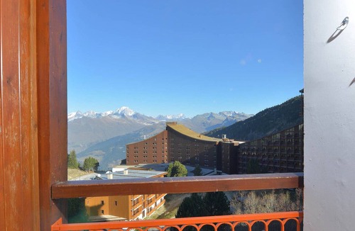 Arc-2000 Apartment | Quiet studio with balcony in Arc 2000, sleeps 6