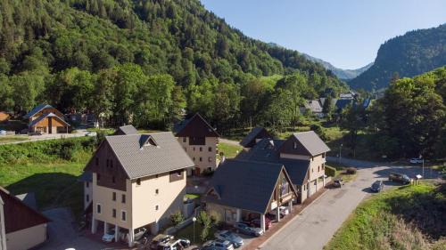 Saint-Colomban-des-Villards Apartment | Résidence Vacancéole La Perrière