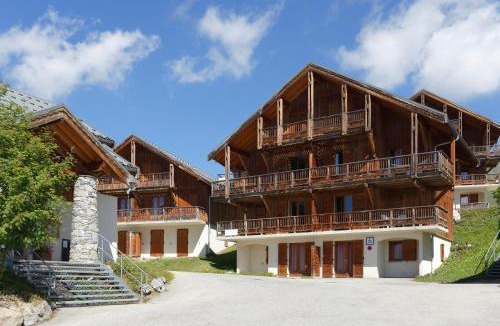 Fontcouverte-la-Toussuire Apartment | Résidence Goélia Les Chalets des Cîmes