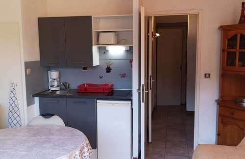 Bastide Giraud Apartment | Résidence Provençale 2 Rooms Swimming pool Parking WIFI 2 kms Sea Villeneuve Loubet