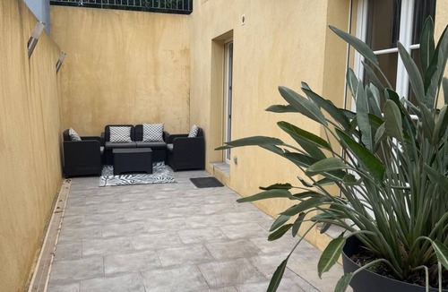 Carros Apartment | Relaxation in Villa with swimming pool, NICE 15 min away