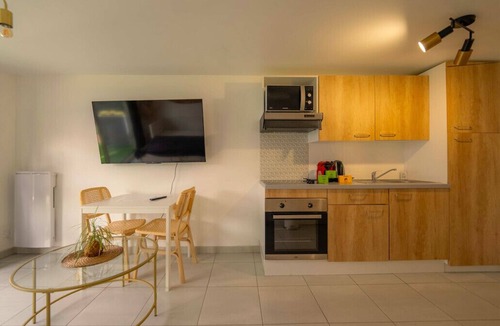 Villenave-d'Ornon House | Renovated 2-room house with garden