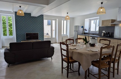 Challignac Cottage | Renovated Charentais house in peaceful setting with parking and private garden