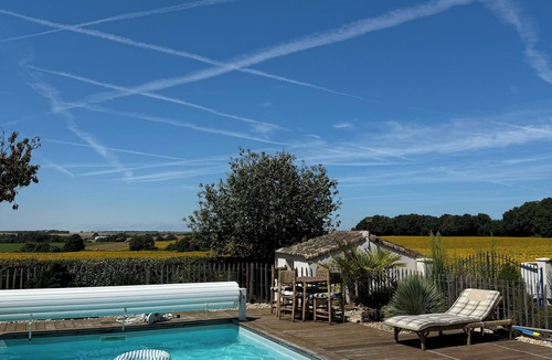 Serigne House | Renovated country house with swimming pool