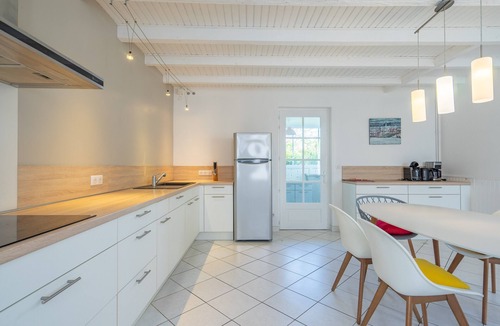 Jonzac House | Renovated Holiday Home 'Le 36' with Private Terrace, Garden, and Wi-Fi