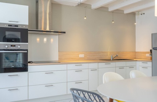 Jonzac House | Renovated Holiday Home 'Le 36' with Private Terrace, Garden, and Wi-Fi