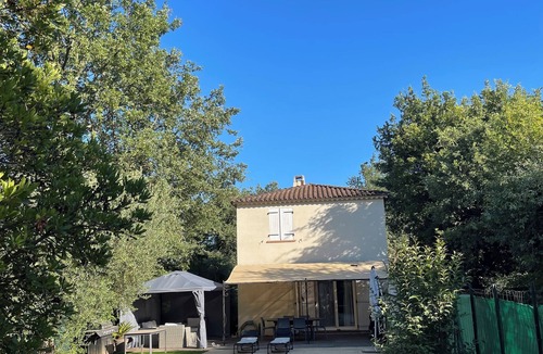 Saint-Paul-en-Foret Villa | RENOVATED HOUSE IN ST PAUL EN FORET