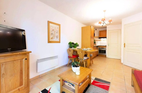 Vielle-Aure Apartment | Residence Ardoisieres Bat A - Apartment 4 people in Vielle Aure-Residence with indoor pool-
