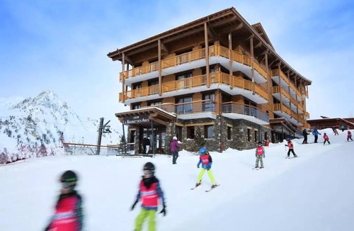 Arc-2000 Apartment | Residence La Source des Arcs* - Chalet des Neiges - 4 Room Apartment Loggia 6 People