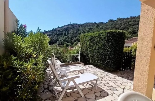 Cavalaire-sur-Mer Apartment | Residence Les Lauriers - APARTMENT 2 PARTS FOR 4 CAVALARY PERSONS
