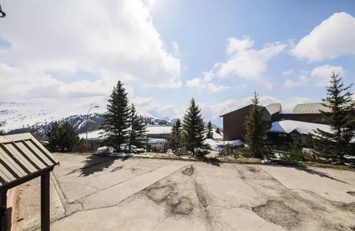 Eclose-Ouest Apartment | Residence Les Horizons d'Huez - maeva Home - Comfort 4-person studio