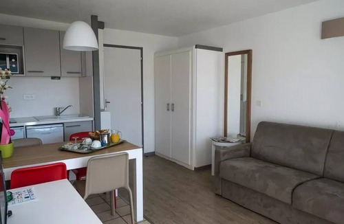 Hendaye Apartment | Residence Mer & Golf Sokoburu* - 2 Rooms 4 People - Patio Side