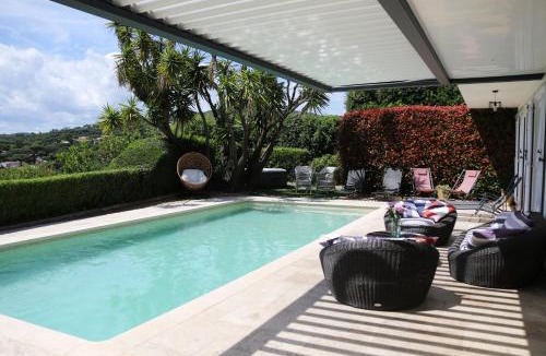 Sainte-Maxime Villa | Rez de Villa Les Feuillantines vue magnifique, piscine chauffée privée, jacuzzi, "villa Les Feuillantines