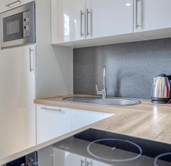 Bredannaz Apartment | Rive Bleu Charming T2 with Shared Beach