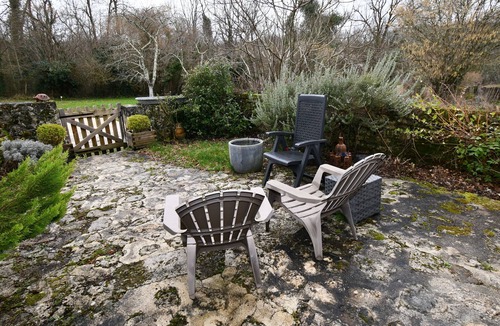 Soyaux Cottage | Romantic 3 bedroom two-story self-catered cottage with patio and shared pool