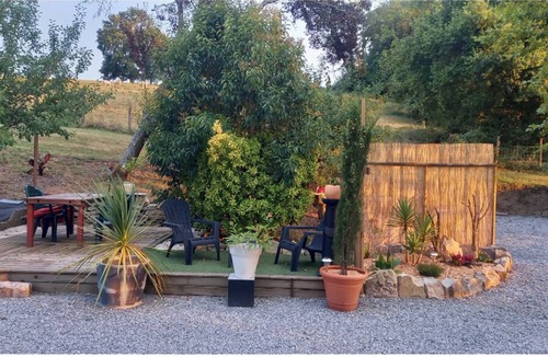Bidache Apartment | Romantic Getaway in the Basque Country - Private Terrace - Nature and Tranquility
