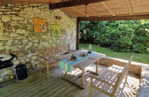Douzains House | Romantic Gîte Cezanne with Jacuzzi, Two Terraces and Sunset Views in Lot-et-Garonne