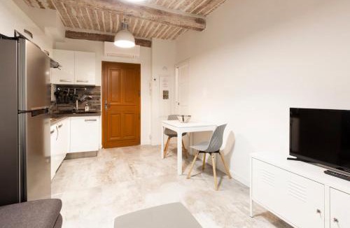 Antibes Old Town Apartment | Safranier Villa Emy 101