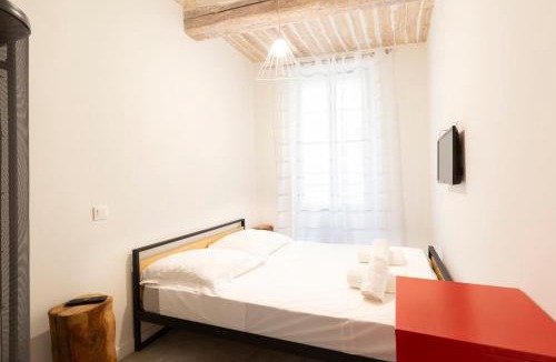 Antibes Old Town Apartment | Safranier Villa Emy 101