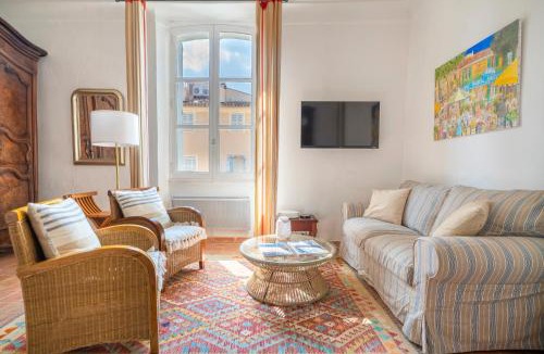 Old Town Apartment | Saint Esprit