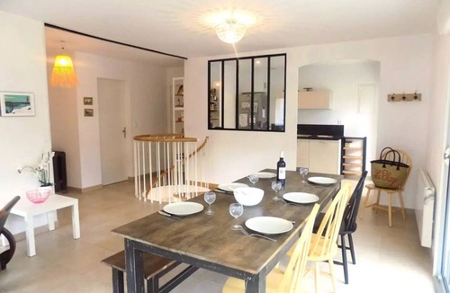 Saint-Georges-de-Didonne Villa | Saint Georges de Didonne - SPACIOUS HOUSE in the heart of the PINS - THE BEST!