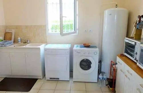 Saint-Palais-sur-Mer Villa | Saint Palais-sur-Mer - HIGH-QUALITY FEATURES in THIS SINGLE-FAMILY HOME