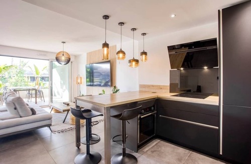 Villeneuve Loubet Beach Apartment | Seaside Loft with Private Rooftop 5* Listed