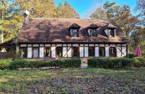 Ardon Cottage | Secluded Family Rustic Home in Sologne Forest, Near Loire Castles