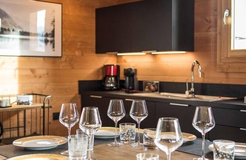 La Toussuire House | Semi-detached chalet near the slopes with panoramic views