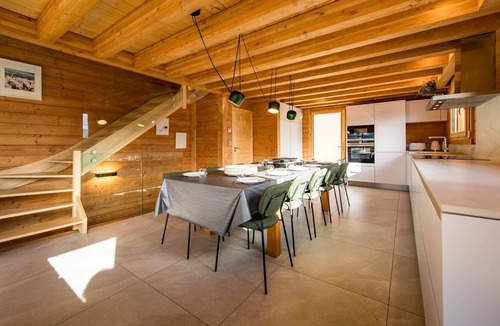 La Toussuire House | Semi-detached chalet near the slopes with sauna