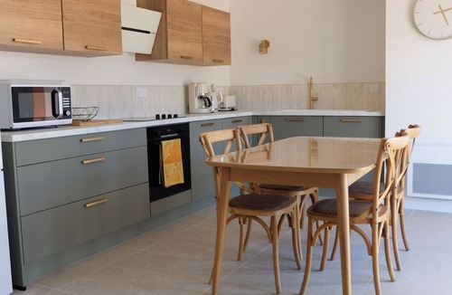 L'Epine House | Set of 2 newly renovated houses
