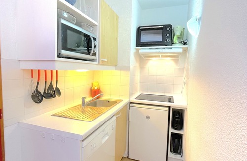 Saint-Francois-Longchamp Apartment | SFL2 4/6 Pers WIFI apartment at the foot of the slopes
