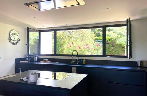 Biot Villa | Single-storey villa with apartment