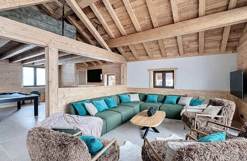 La Toussuire Ski Chalet | Ski-in ski-out chalet, panoramic view - 14 guests