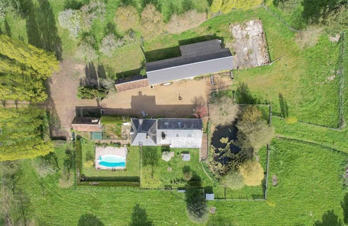 Genneteil Villa | So Villa La Messagerie (49) - Heated pool - Basketball - 2 hours from Nantes - Sleeps 36.