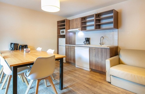 Saint-Colomban-des-Villards Apartment | Spacious Group Accommodation in the valley