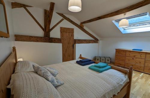 Massignac House | Spacieuse maison à Massignac avec jardin privatif - FR-1-653-213