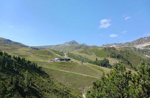 Arc-2000 Apartment | Spacieux appartement montagne, 8 pers, piscine & parking - FR-1-411-700