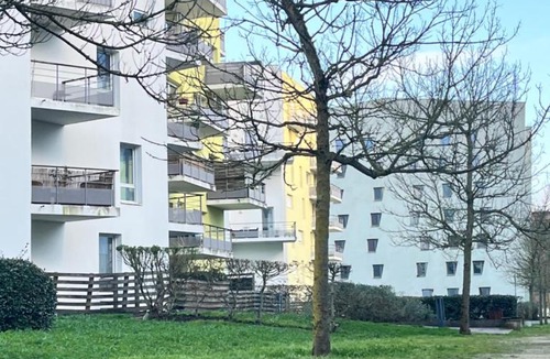Ile de Nantes Palais des Congres Apartment | Spacieux T3 - lumineux - île de Nantes & centre ville avec terrasse et parking