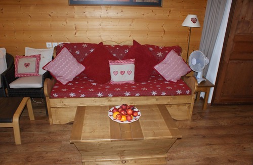 Brides-les-Bains Apartment | Spacious apartment in Brides les Bain, The Three Valleys, with mountain views