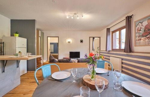 Chamrousse Apartment | Spacious Apartment at the Foot of the Slopes with Mountain View, Balcony, and Wi-Fi