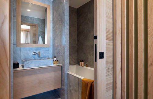 Arc-1800 Ski Chalet | Spacious chalet with spa and private cinema for 14 people