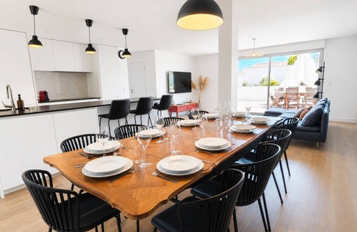 Puilboreau House | Spacious Family House Near La Rochelle & Île de Ré – 10 guests,
