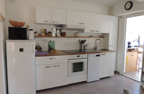 Saint-Mandrier-sur-Mer Apartment | Spacious & comfortable T2 air-conditioned 3* Wifi, Private parking, Beach 100m